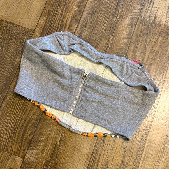 Boostea Butterfly Top - Picture 2 of 3